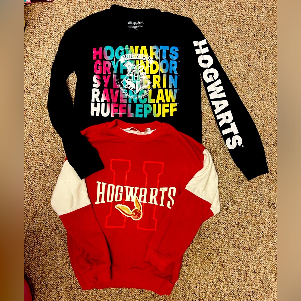 Harry Potter Hogwarts Shirt Bundle Sweatshirt size small 6 7 Boys Girls